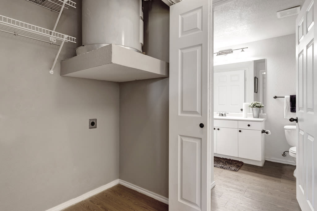 Photo Gallery Stoneleigh on May Apartment in Oklahoma City Weidner